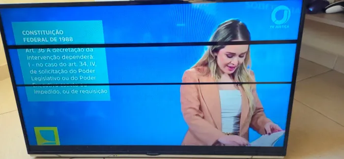TV Panasonic Viera Smart TV 40" com defeito na tela