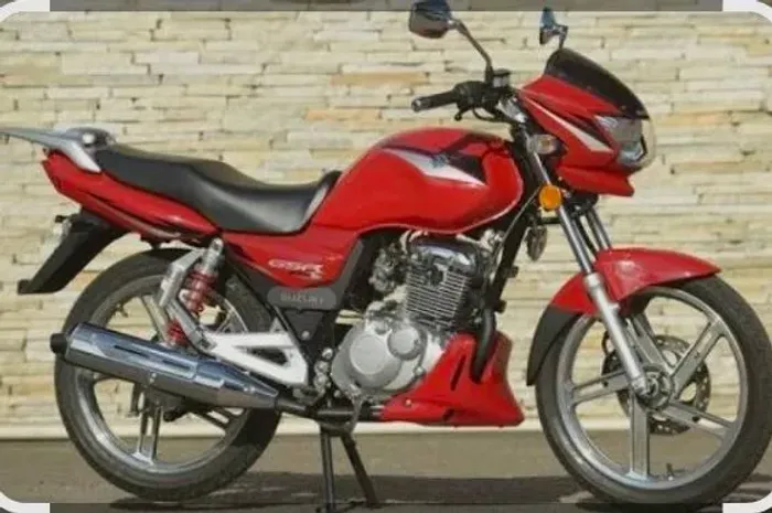 Moto suzuki gsr 125 2015 