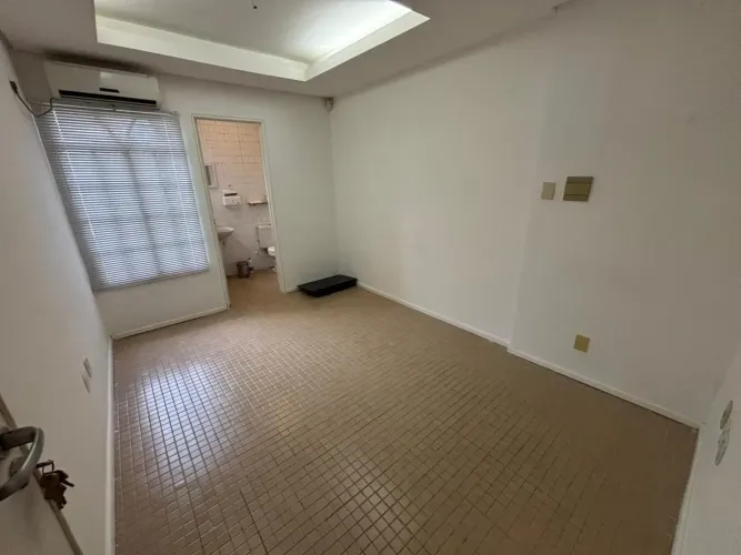 Sala ou escritorio para alugar na Jatiuca, proximo ao Maikai e Gbarbosa