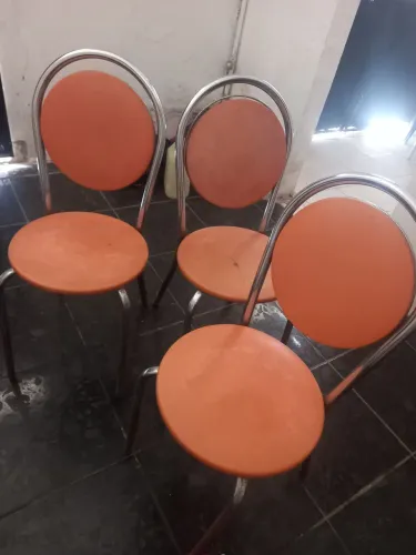 Cadeiras usadas