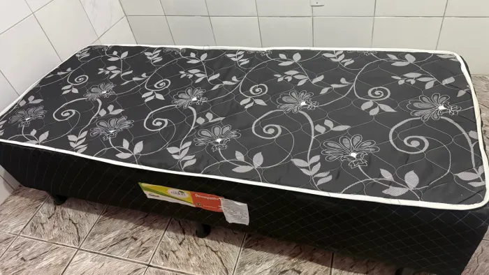Colchão cama saluti