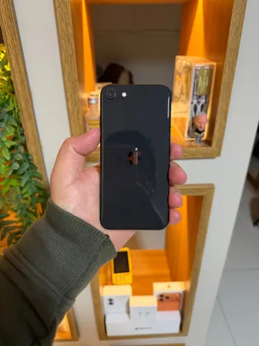 iPhone SE (2a geração) 64GB
