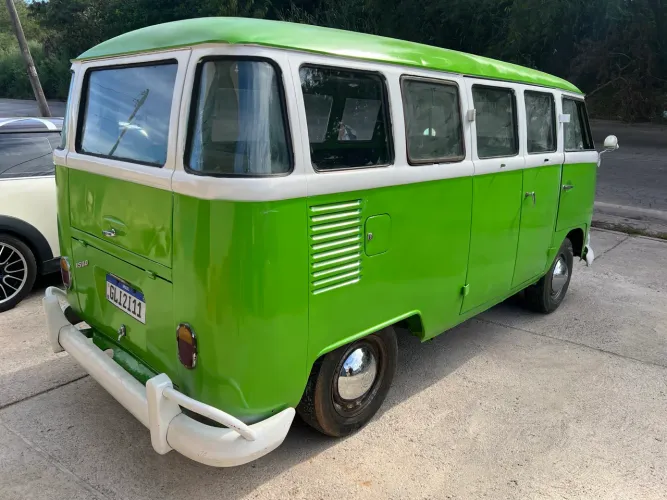 Volkswagen Kombi Standard/ Luxo/ Serie Prata 1976