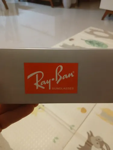 Ray Ban