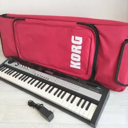 Teclado Korg usado 