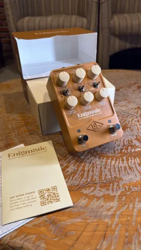 Pedal UAD ENIGMATIC Dumble Box