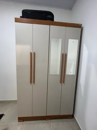 GUARDA ROUPA