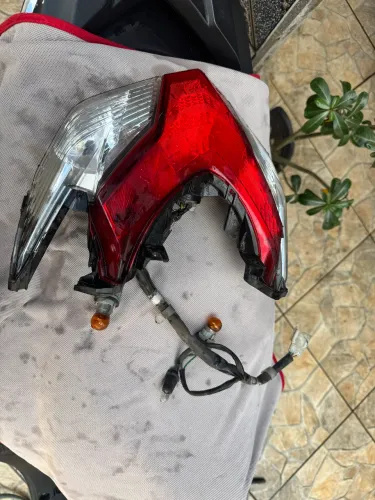 Lanterna traseira Honda elite 2023 original