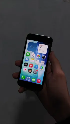 iPhone SE (2ª Geração) 128GB FUNCIONANDO PERFEITO LEIA