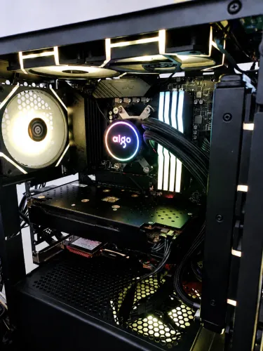 Kit 2x8GB DDR4 3600MHz RGB - Memória CUSO