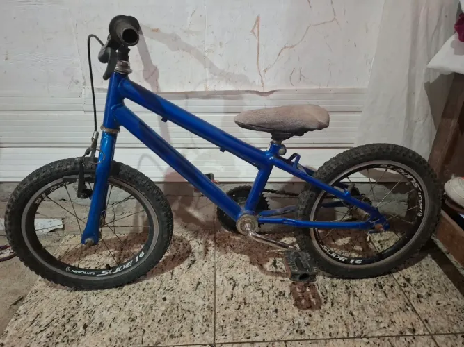 Vendo essa bicicleta de criança usada bem conservada
