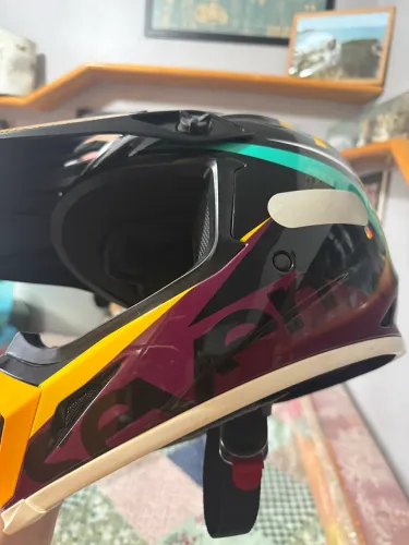 Capacete Motocross Leatt / Bell MIPS - Tam. 56 - Estado de Novo!