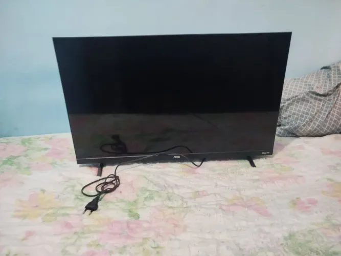 TV ROKU 32 POLEGADAS COM DEFEITO