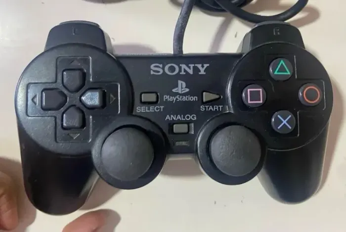 CONTROLE SÉRIE A ORIGINAL DE PLAYSTATION 2 - PS2