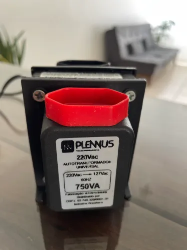 Autotransformador Plennus 750VA Bivolt (127V / 220V) - Ótimo Estado