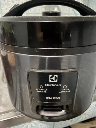 Panela de arroz Electrolux - RITA LOBO 