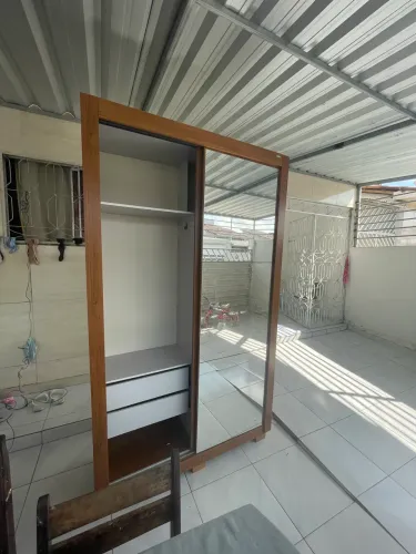 GUARDA ROUPA DUAS PORTAS