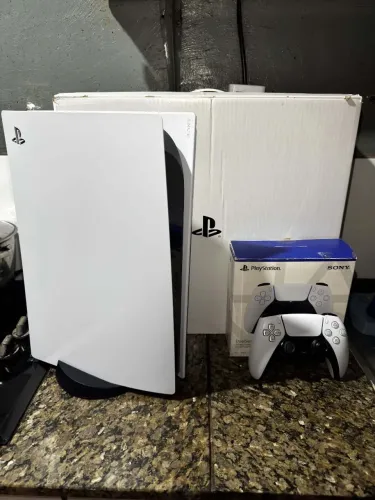 PS5 Fat (Midia física + Mídia digital)