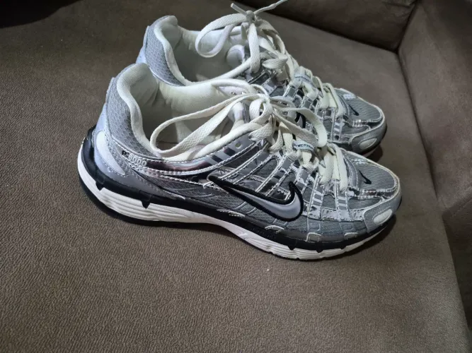 Nike p6000 metallic silver
