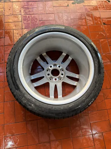Roda Mercedes
