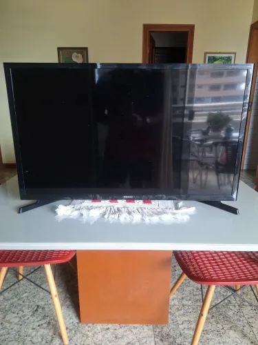 Smart tv 32? HD SAMSUNG pra retirada de peças