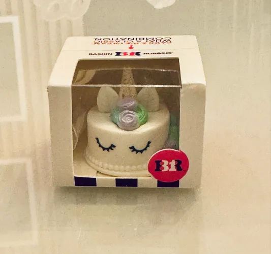Bolo de Unicórnio da Geladeira Mini Brands