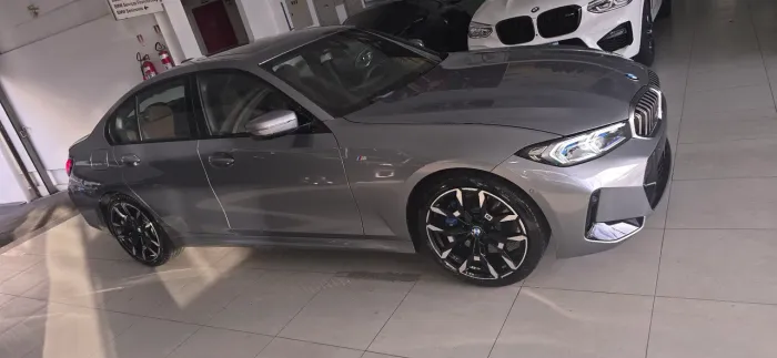 BMW 320I A 2.0 TB M Sport Activeflex 16V 4P 2025