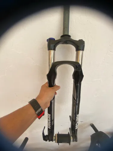 Suspensão Rock Shox xc32