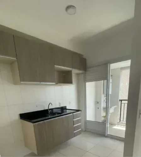 Studio com 49m2, suíte com um banheiro,  uma vaga de garagem, Barueri