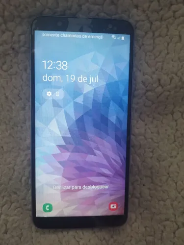 Samsung j8 semi novo