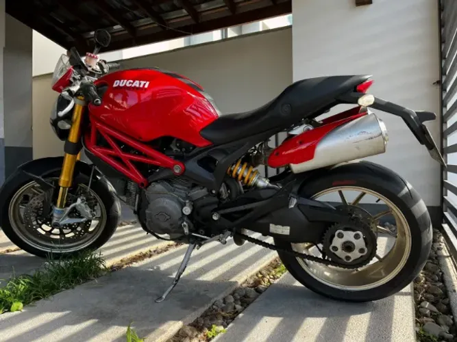 Ducati Monster 1100 S - 2010 | Versão S (Top de Linha)