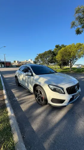 Mercedes-Benz GLA 250 Vision 2.0 TB 16V 211cv Aut. 2015
