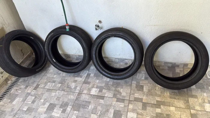 PNEUS RUN FLAT 205/50 R17 BRIDGESTONE Aceito oferta