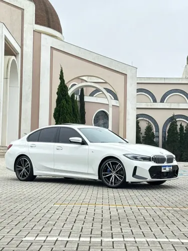 BMW 320I A 2.0 TB M Sport Activeflex 16V 4P 2023