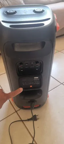 Caixa de som JBL patybox 110