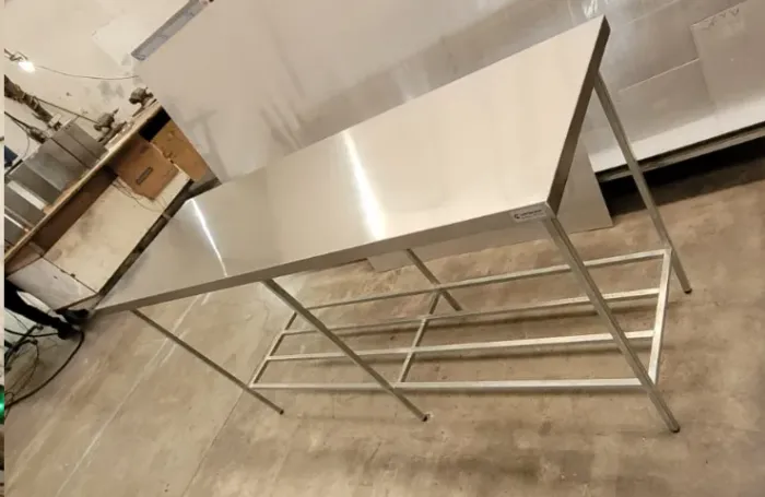 Mesa Inox em Promoção medida 1,87x0,60