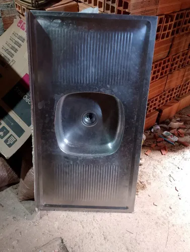 Vendo essa pia 80 reais