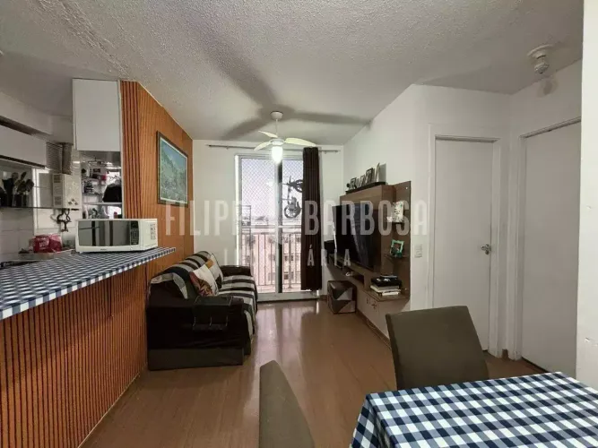 APARTAMENTO 2 QUARTOS - VARANDA E VAGA - DEZ ROCHA MIRANDA