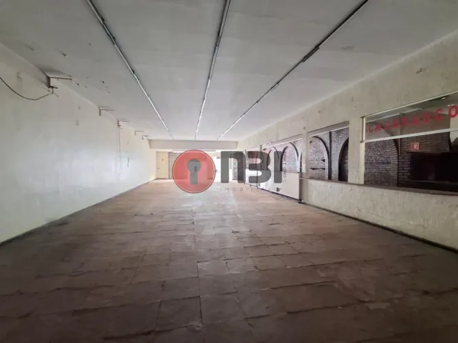 Imóvel comercial para venda no Centro da cidade-amplo espaço-cozinha