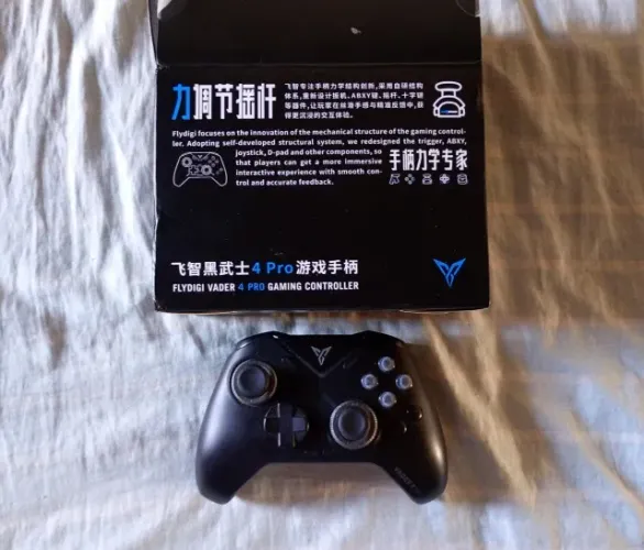 Controle Flydigi Vader 4 Pro