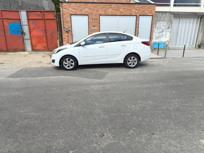Hyundai HB20S C.plus/c.style1.0 Flex 12V Mec. 4P 2016