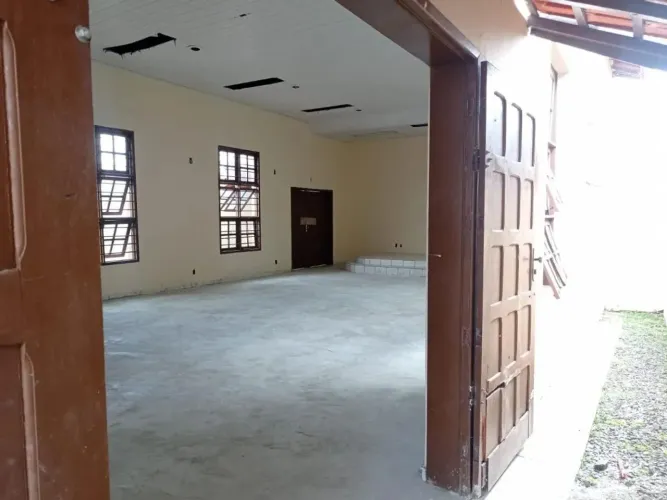 Ponto Comercial para Venda em São Cristóvão, Centro, 2 banheiros