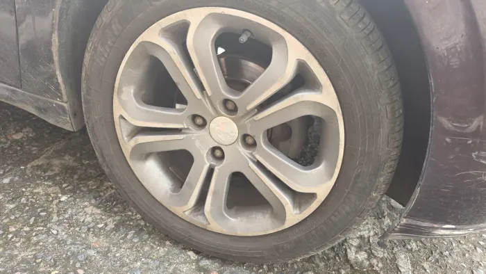 Jogo de rodas Peugeot 208 griffe aro 16 (pneu em ótimo estado )