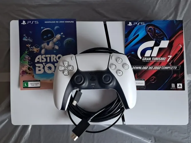 Playstation 5 - Slim 825 GB