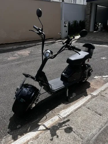 Scooter Elétrica 3000w - Preta - Com 2 capacetes 