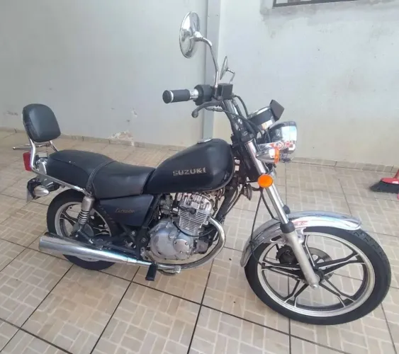 Suzuki Intruder 125