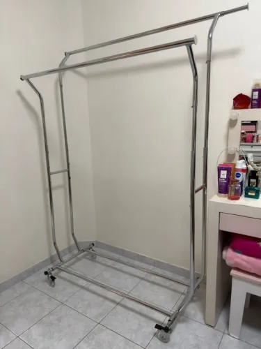 Arara dupla para roupas 