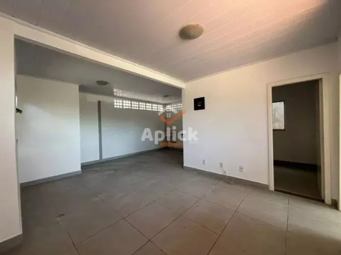 Casa no segundo pavimento com 2 dormitórios para alugar, 50 m² - Barcelona - Serra/ES