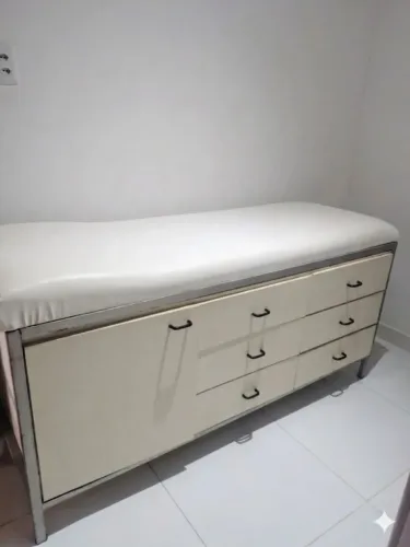Maca com armário 