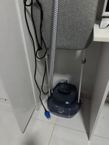 Ferro a vapor novo